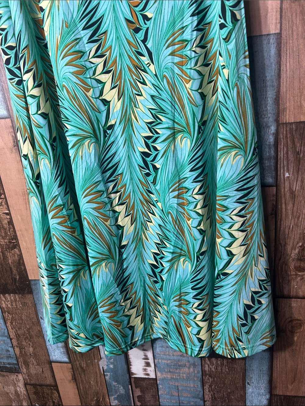 Teal Palm-Print Sleeveless Midi Dress - Picture 5 of 16